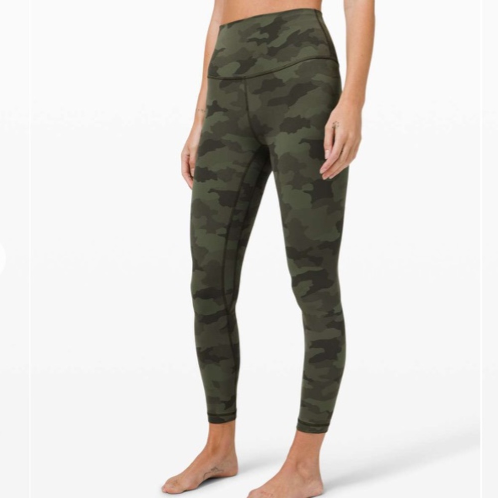 Lululemon green camo aligns - size 6